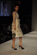 Model walk the ramp for House of Chic show at LFW 2013 Day 5 in Grand Haytt, Mumbai on 27th Aug 2013  (80).JPG